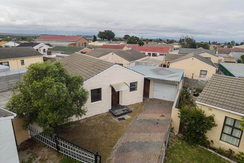 2 Bedroom Property for Sale in Gaylee Western Cape